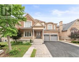 43 MIDSUMMER DRIVE, Brampton, Ontario