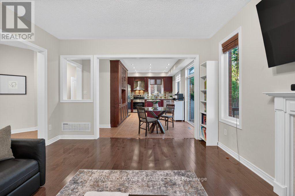 2201 Lapsley Crescent, Oakville, Ontario  L6M 4V2 - Photo 15 - W13576610