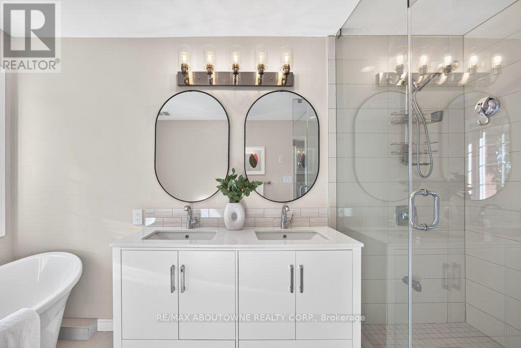 2201 Lapsley Crescent, Oakville, Ontario  L6M 4V2 - Photo 27 - W13576610