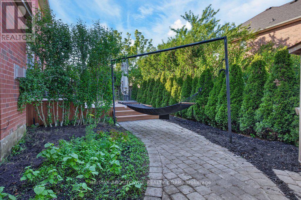 2201 Lapsley Crescent, Oakville, Ontario  L6M 4V2 - Photo 42 - W13576610