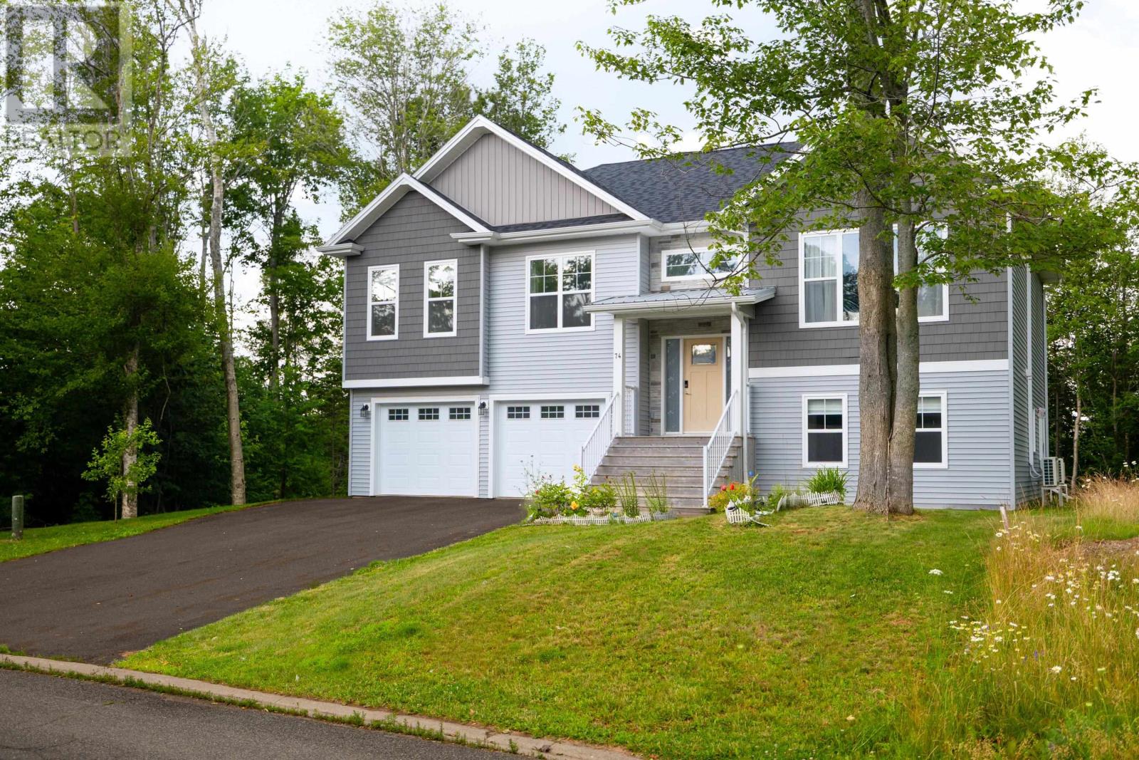 74 England Circle, Charlottetown, Prince Edward Island C1E 1W9 - Photo 1 - 202617866
