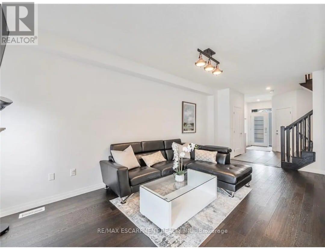 79 Greenwich Avenue, Hamilton, Ontario  L8J 0L6 - Photo 5 - X13576320