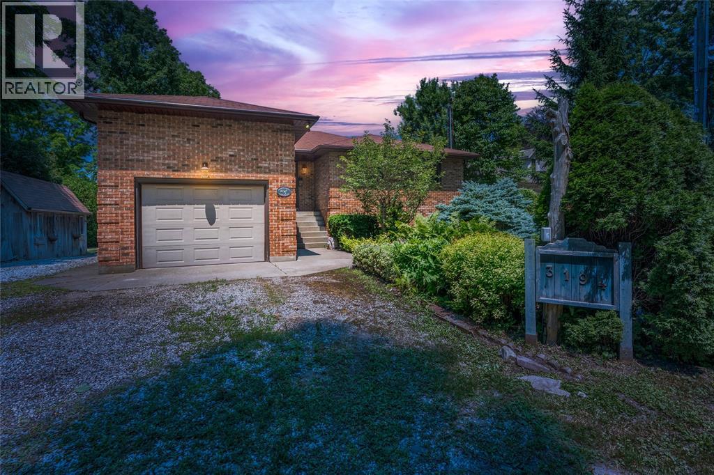 3194 DANA STREET Plympton-Wyoming Ontario Canada N0N1E0 2
