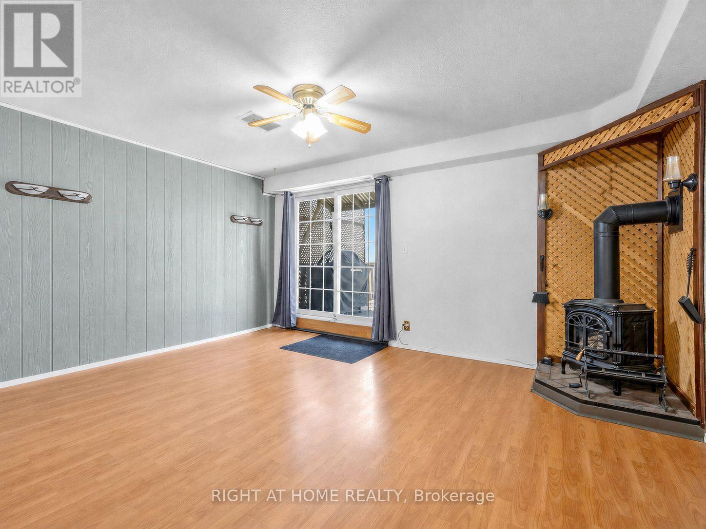 44 Westbourne Avenue, Toronto, Ontario  M1L 2Y4 - Photo 17 - E13568422