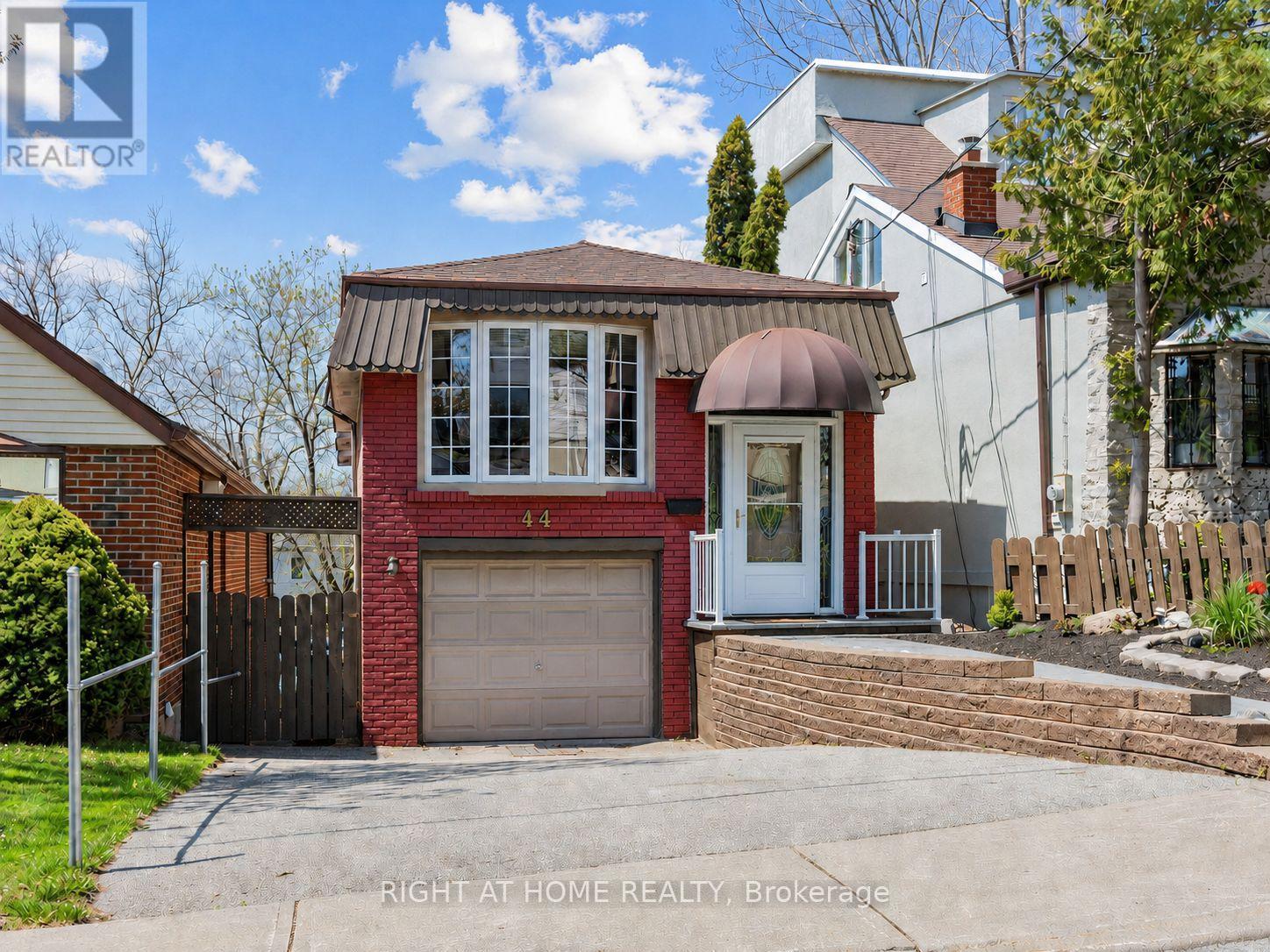 44 WESTBOURNE AVENUE, Toronto, Ontario