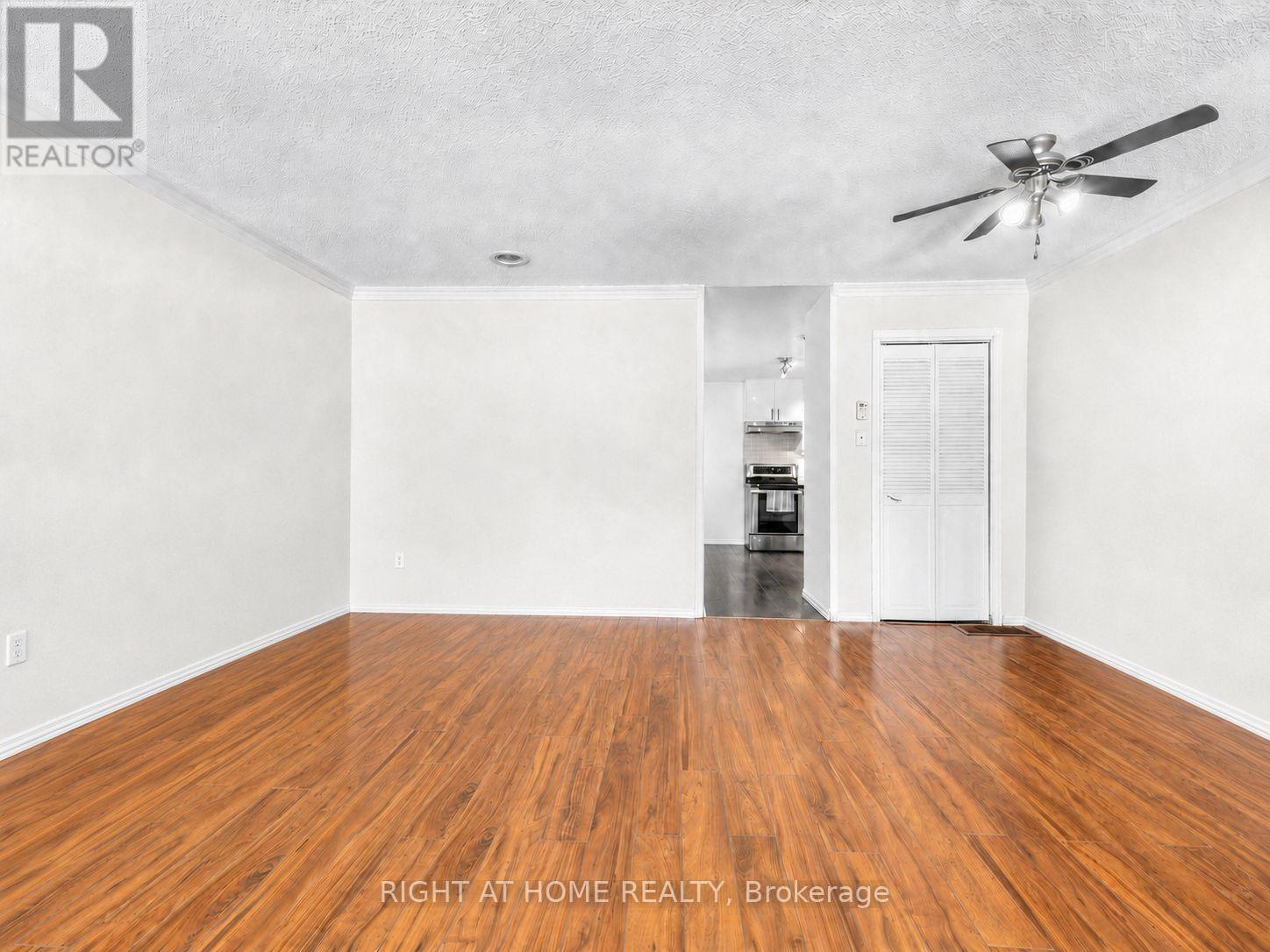 44 Westbourne Avenue, Toronto, Ontario  M1L 2Y4 - Photo 8 - E13568422