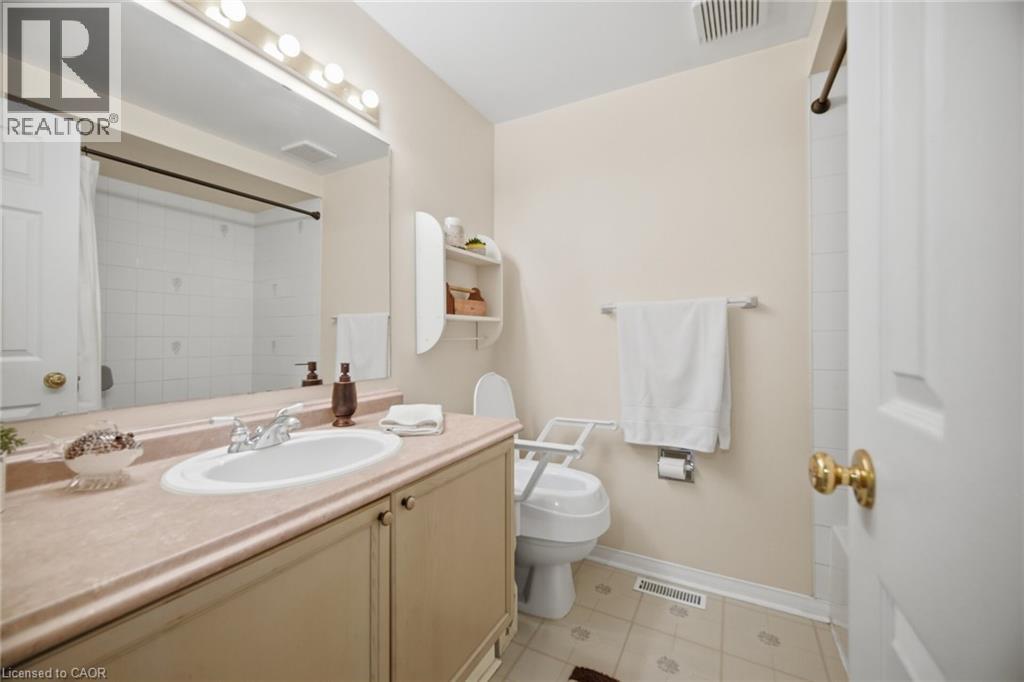 2935 Headon Forest Drive Unit# 17, Halton, Ontario  L7M 3Z7 - Photo 32 - 40849060