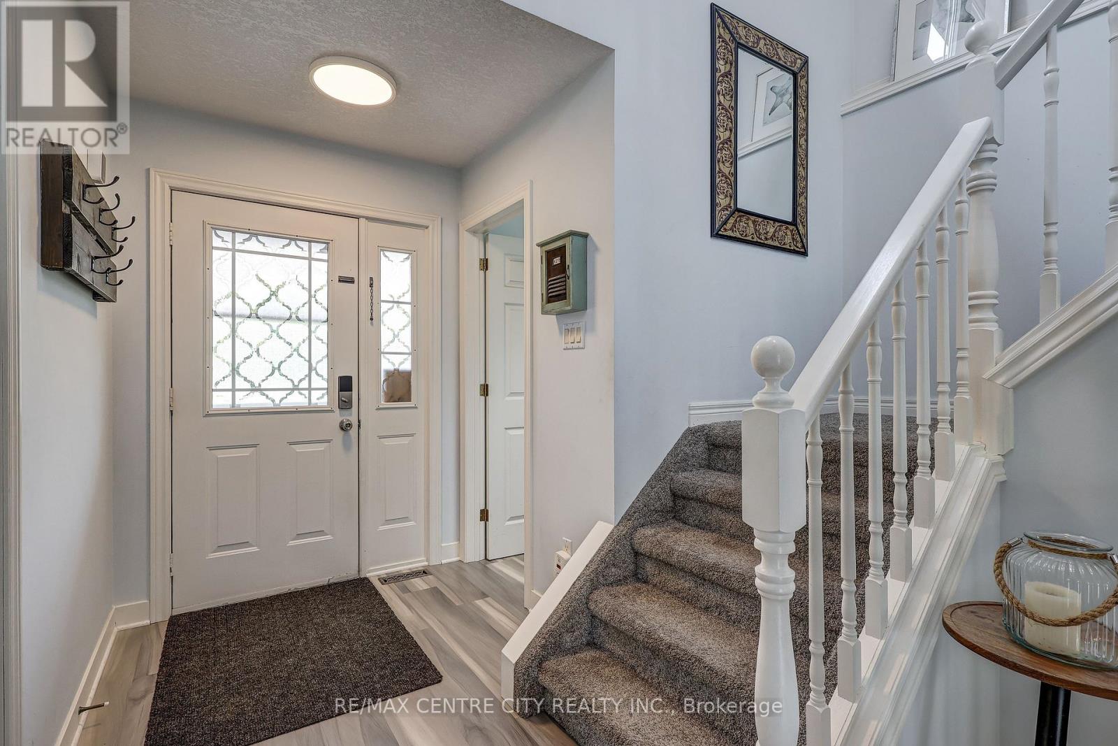 15 Schreyer Drive, St. Thomas, Ontario  N5R 6E8 - Photo 5 - X13576772