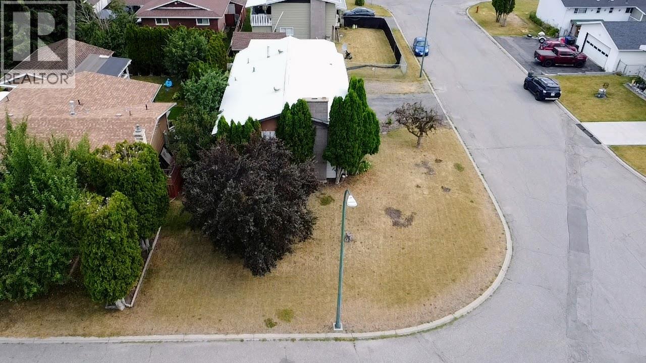 705 16th Avenue S, Cranbrook, British Columbia  V1C 4T9 - Photo 32 - 10394986