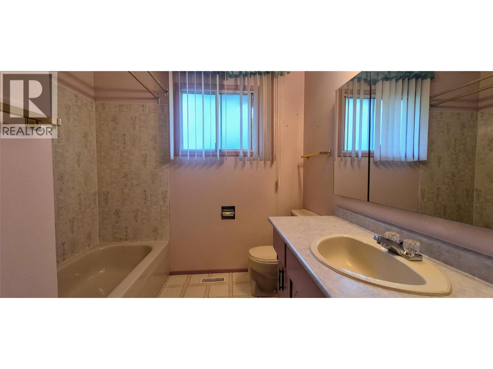 705 16th Avenue S, Cranbrook, British Columbia  V1C 4T9 - Photo 17 - 10394986