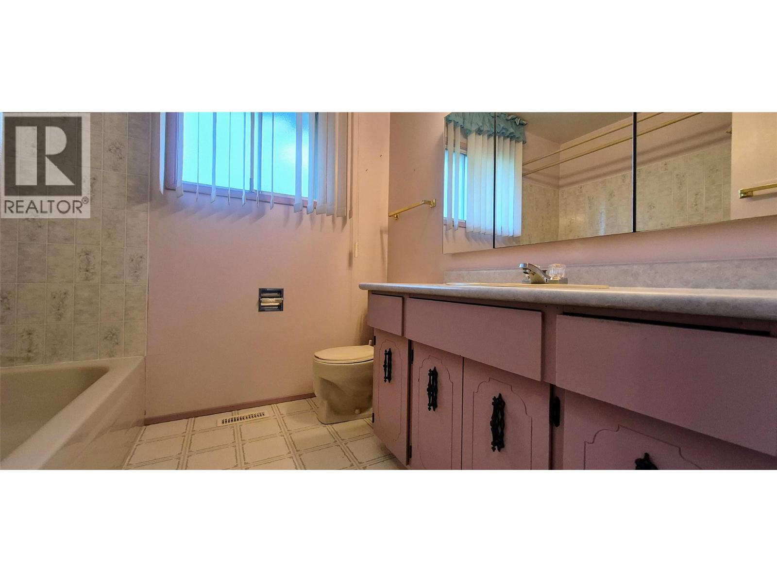 705 16th Avenue S, Cranbrook, British Columbia  V1C 4T9 - Photo 18 - 10394986