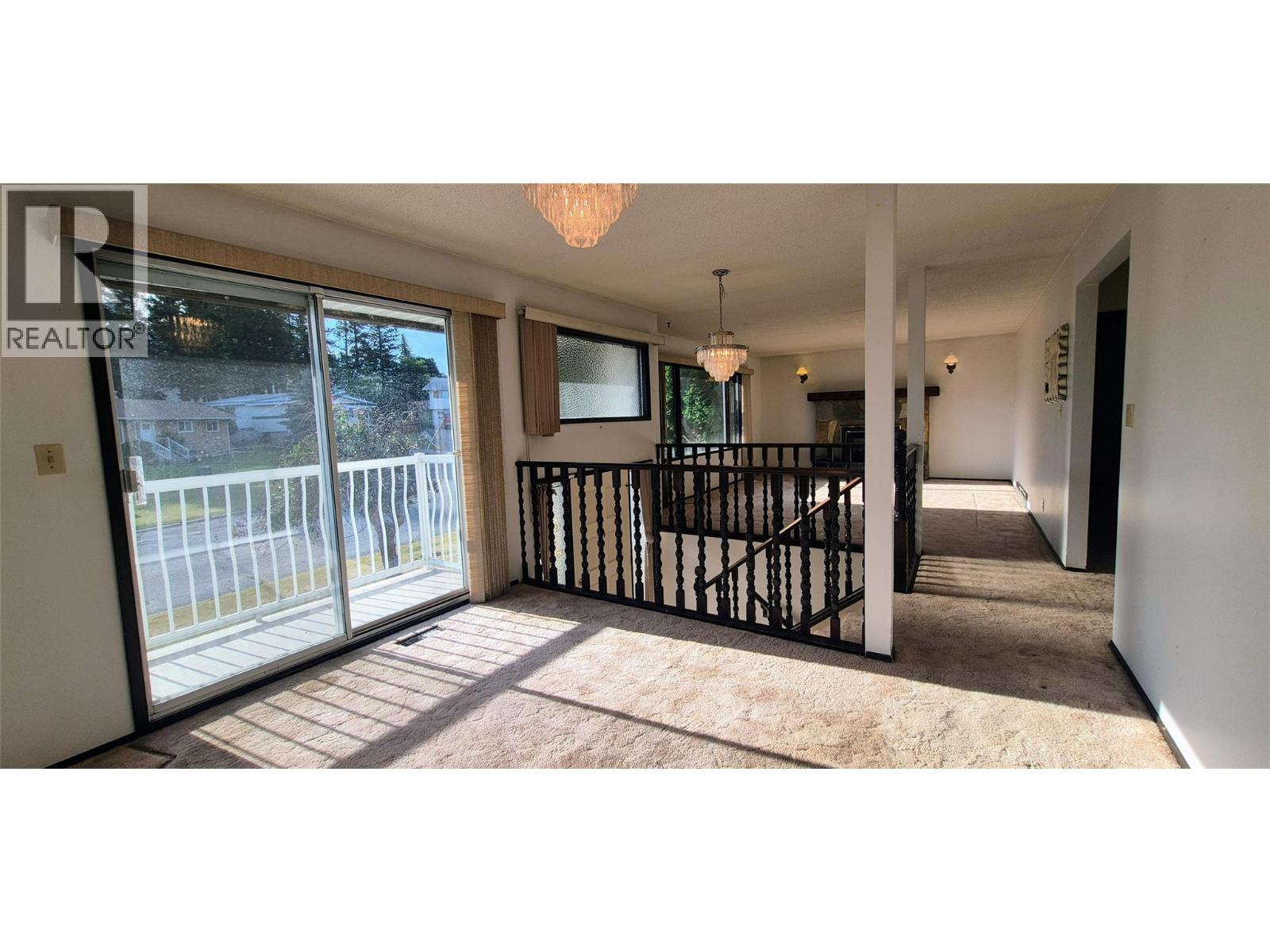 705 16th Avenue S, Cranbrook, British Columbia  V1C 4T9 - Photo 8 - 10394986