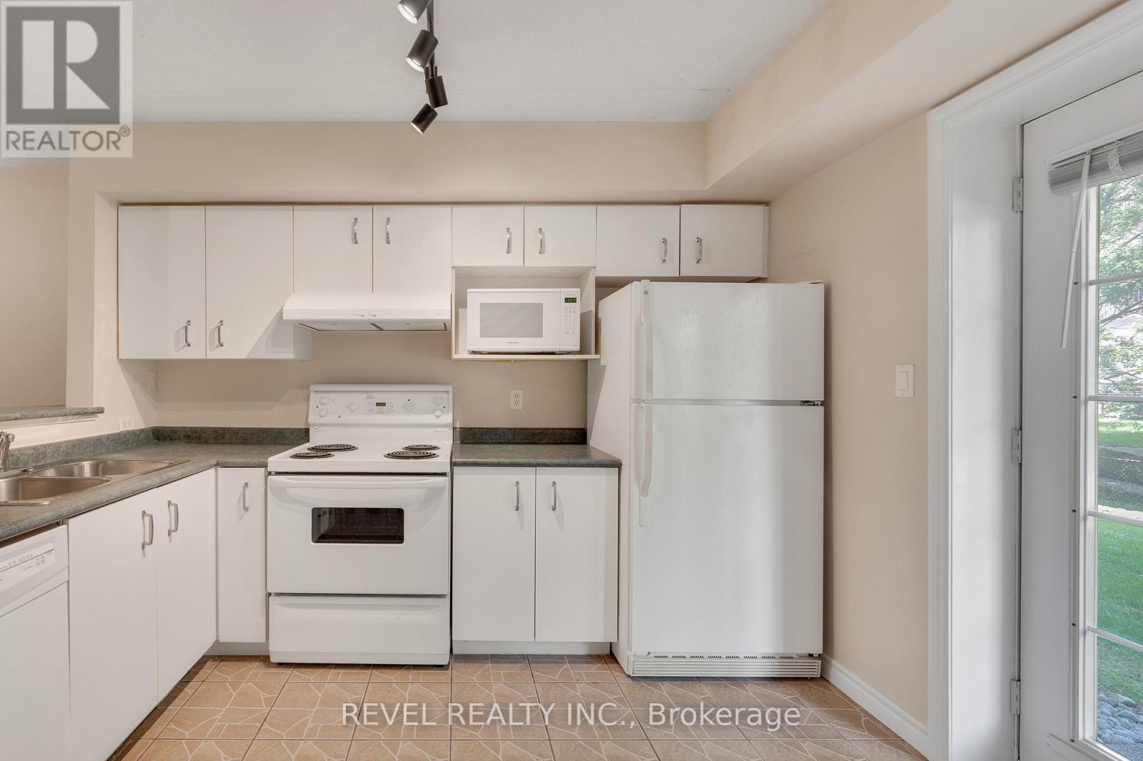 105 - 1441 Walker's Line, Burlington, Ontario  L7M 4P2 - Photo 11 - W13523738