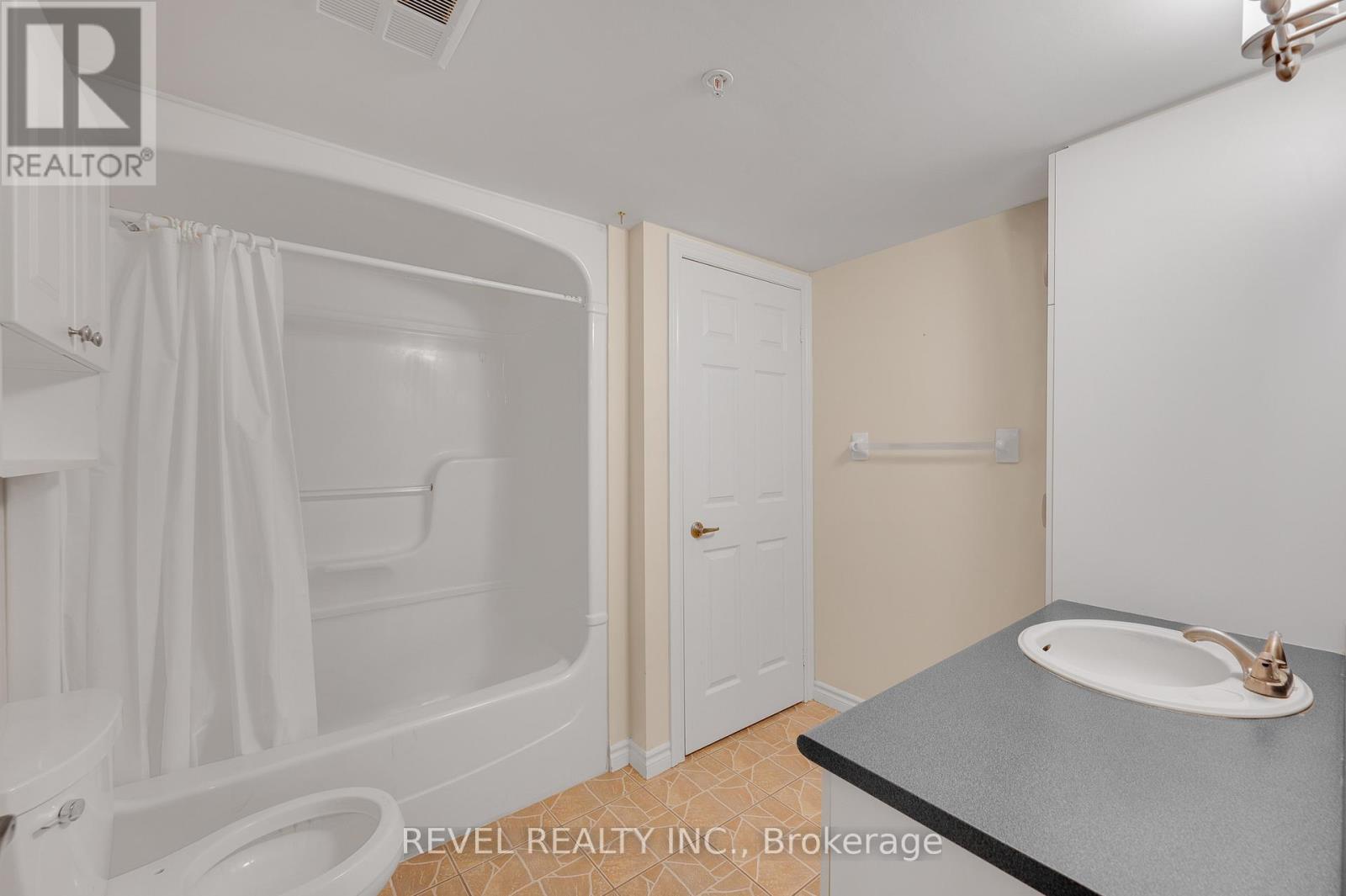 105 - 1441 Walker's Line, Burlington, Ontario  L7M 4P2 - Photo 15 - W13523738