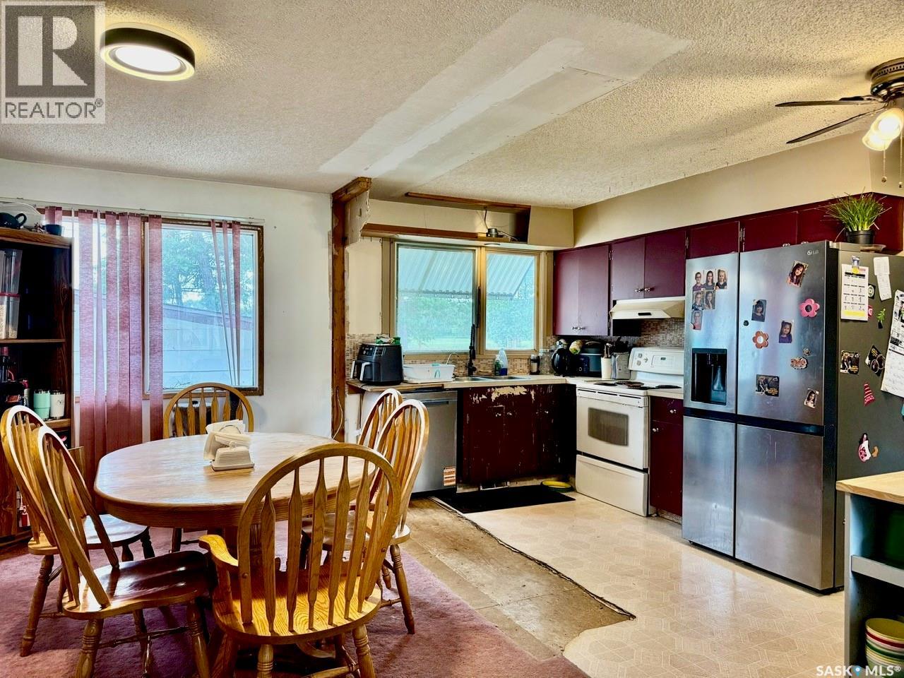 11 Vetshome Drive, Lanigan, Saskatchewan  S0K 2M0 - Photo 3 - SK042879