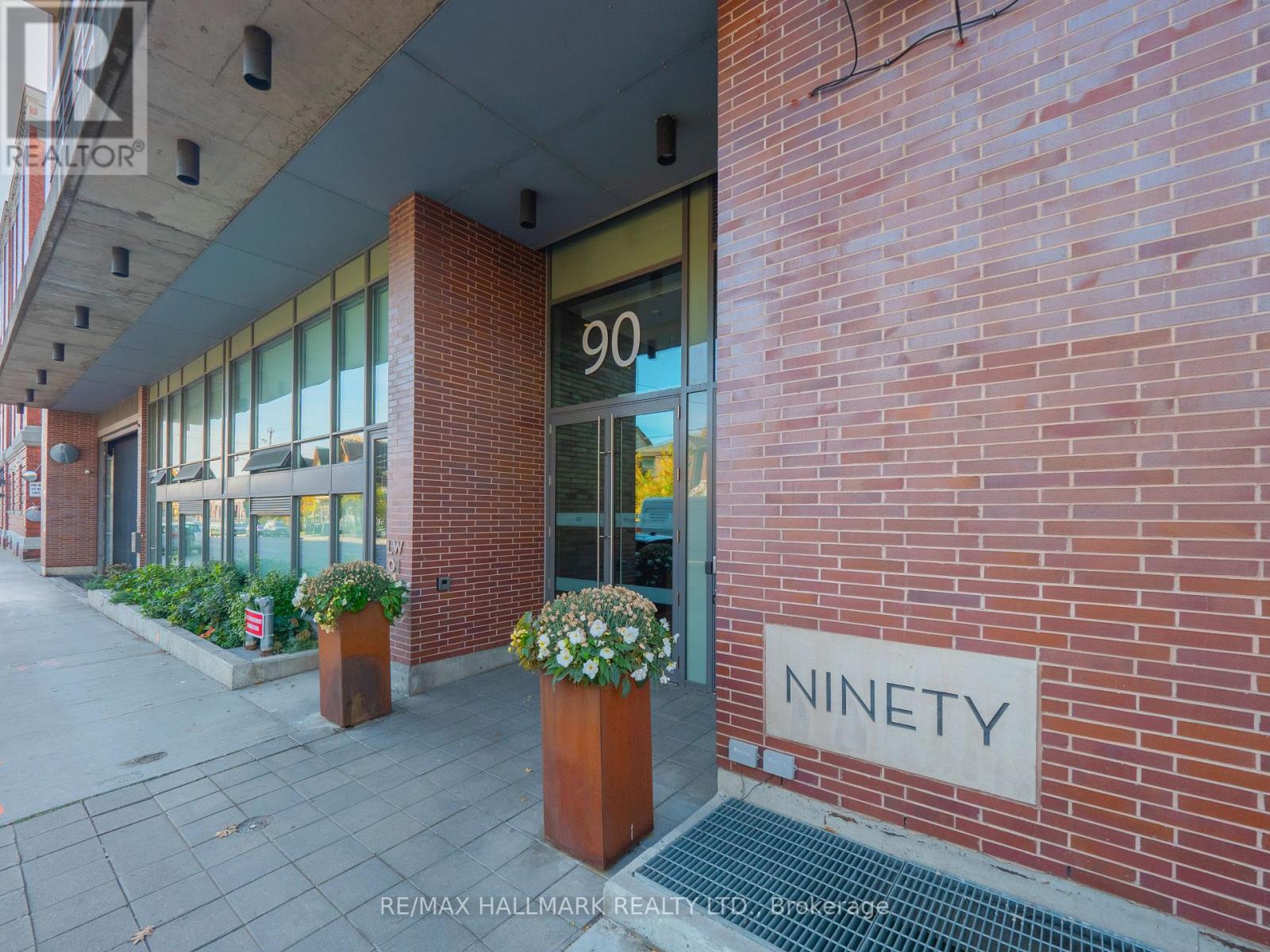 602 - 90 BROADVIEW AVENUE, Toronto (South Riverdale)