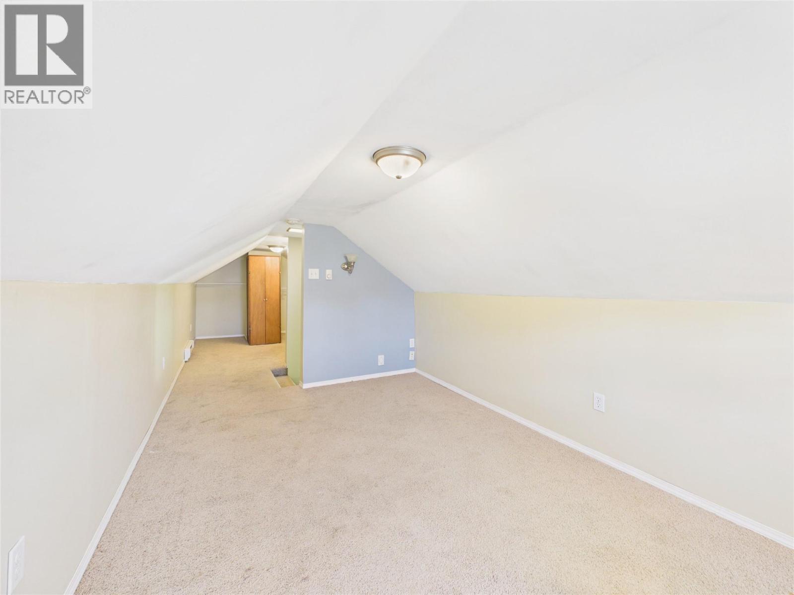217 6th Avenue S, Cranbrook, British Columbia V1C 2H7 - Photo 10 - 10394603