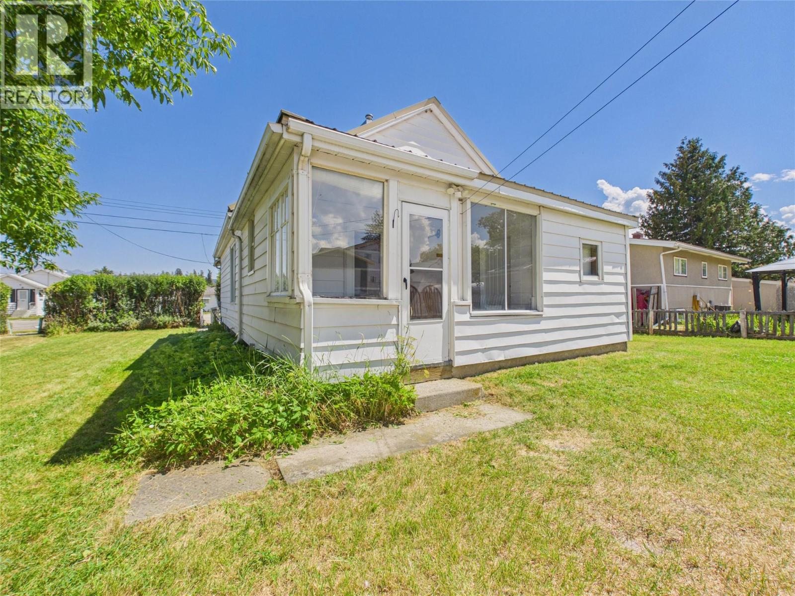 217 6th Avenue S, Cranbrook, British Columbia V1C 2H7 - Photo 29 - 10394603