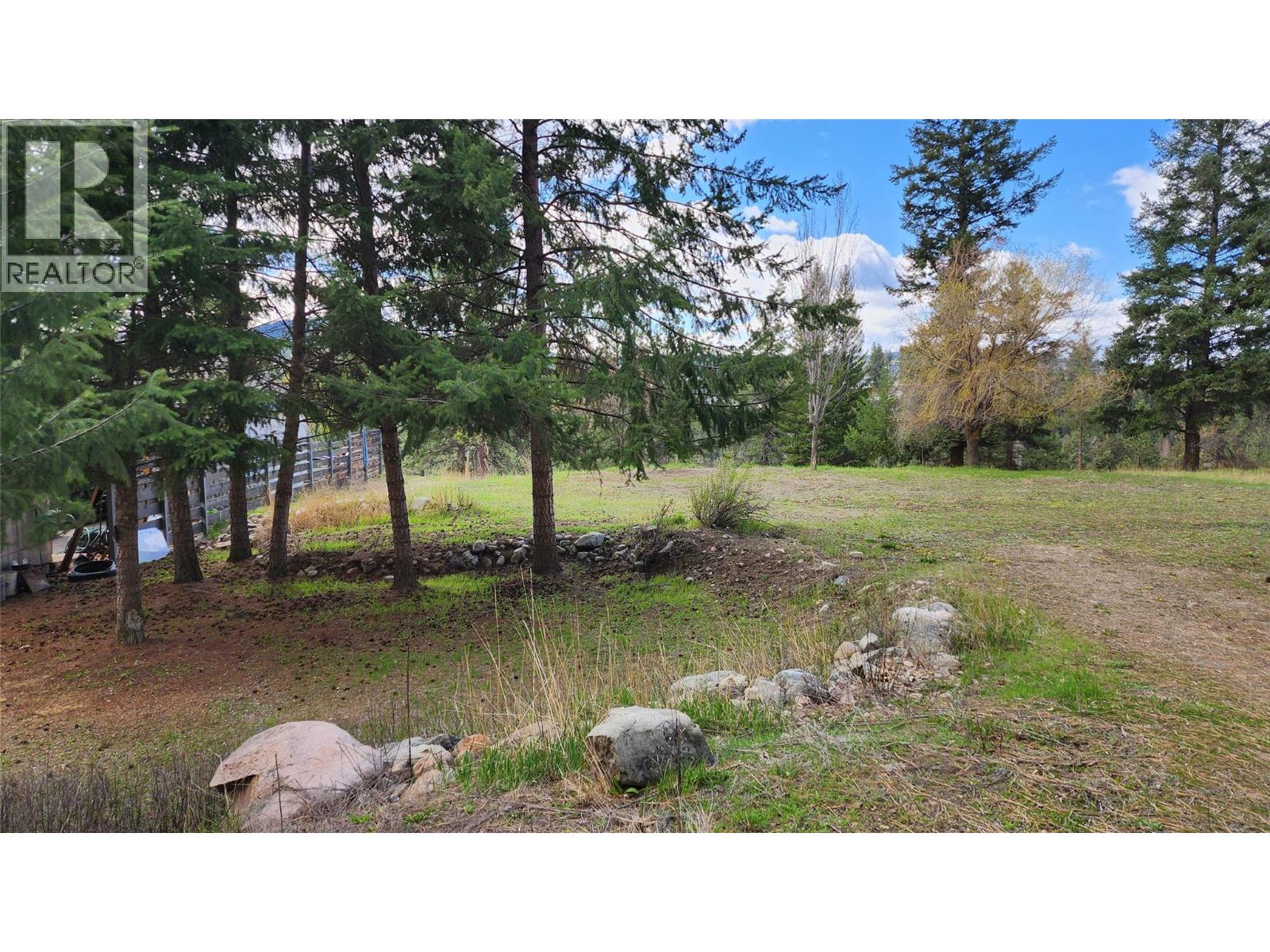 306 Jacobson Road, Princeton, British Columbia V0X 1W0 - Photo 5 - 10395045