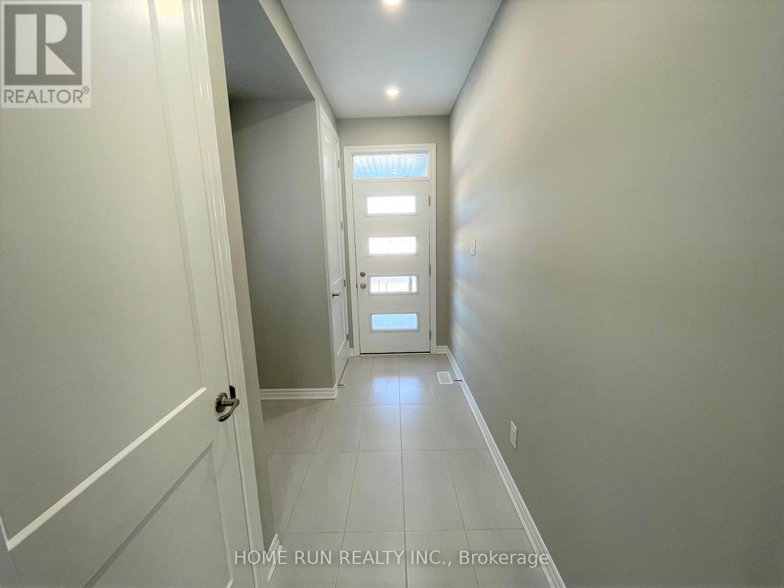912 Rubicon Place, Ottawa, Ontario  K2V 0R1 - Photo 3 - X13576754