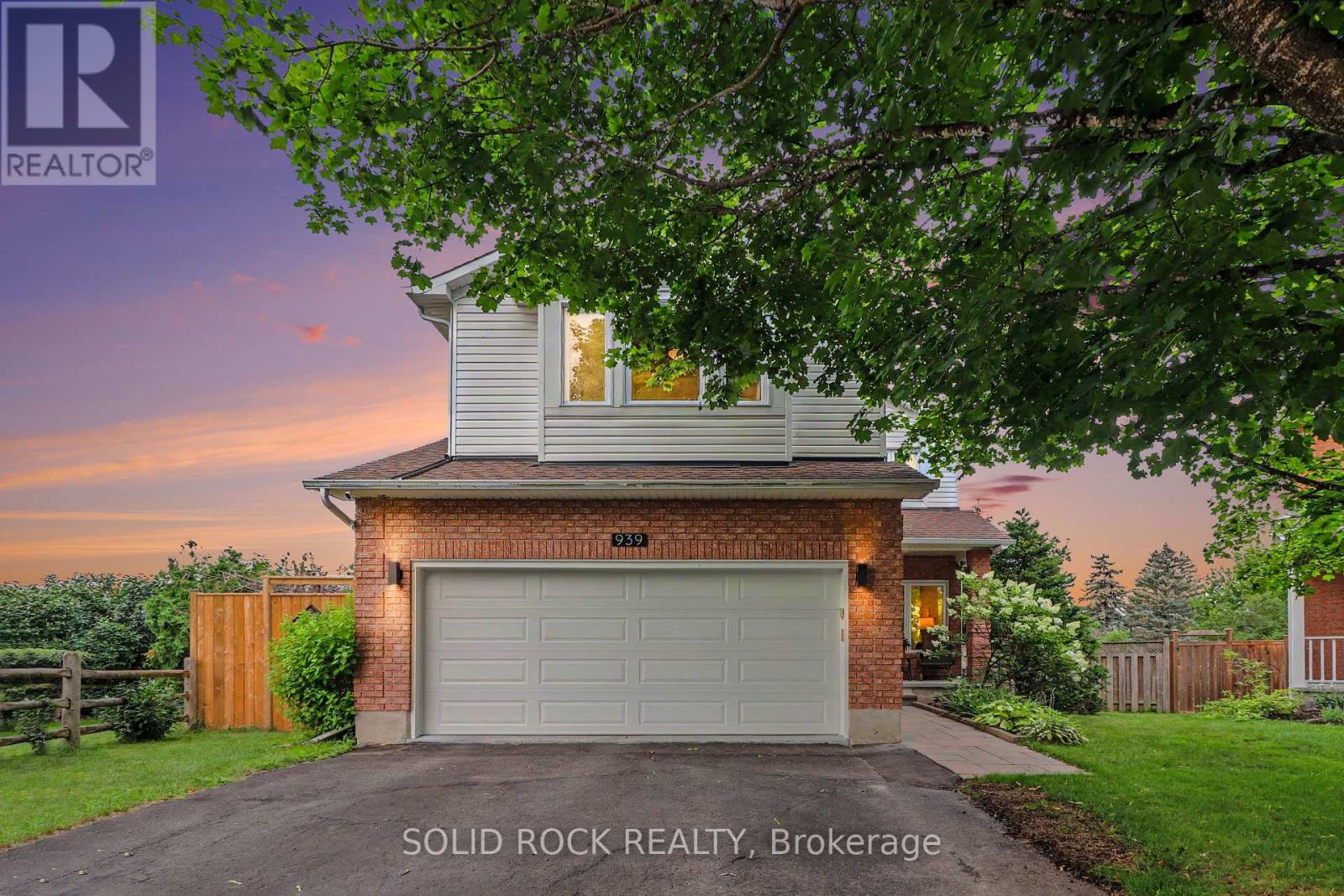 939 COMO CRESCENT, Ottawa, Ontario