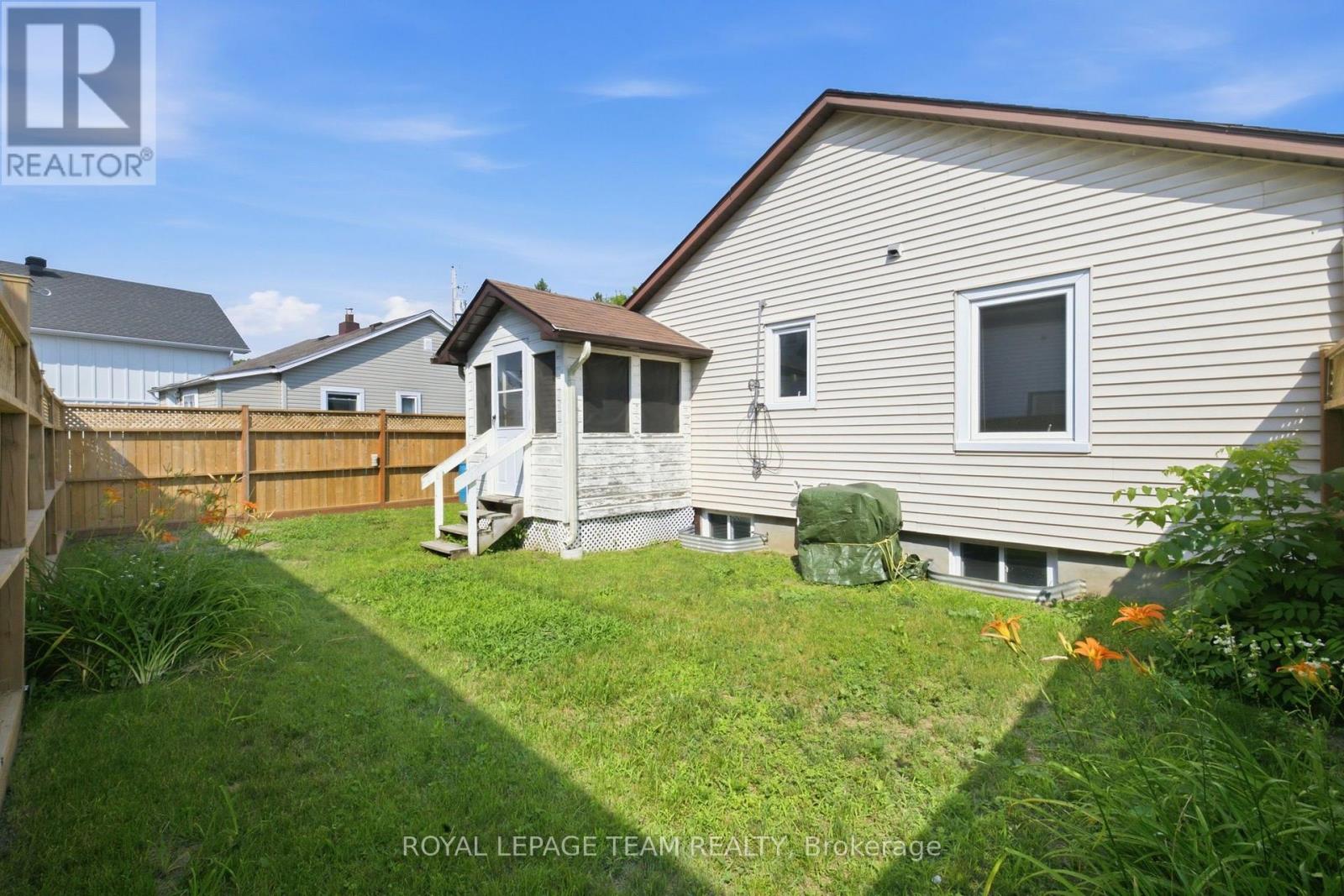 218 Rideau Street, North Grenville, Ontario  K0G 1J0 - Photo 47 - X13576770