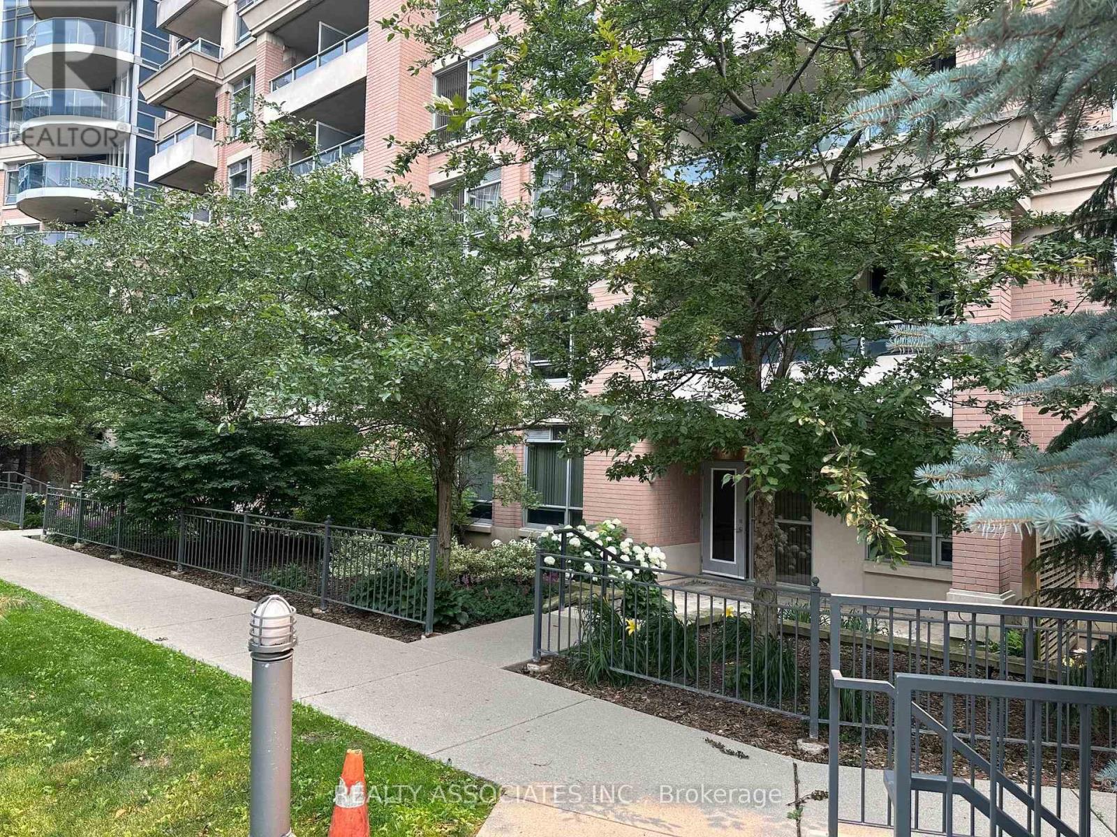 181 - 23 Cox Boulevard, Markham, Ontario  L3R 4G1 - Photo 3 - N13576662