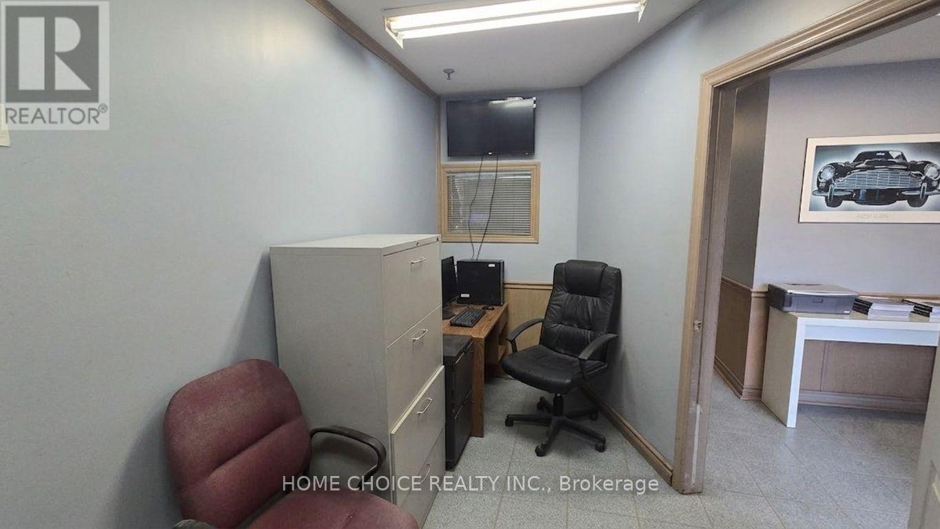 28 - 101b Freshway Drive, Vaughan, Ontario  L4K 1R9 - Photo 3 - N13576676