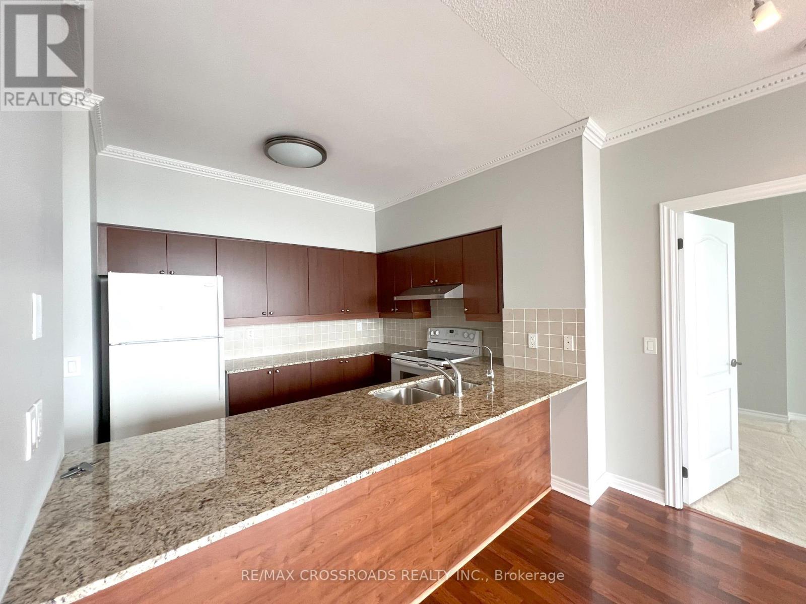 1004 - 15 North Park Road, Vaughan, Ontario  L4J 0A1 - Photo 8 - N13576726