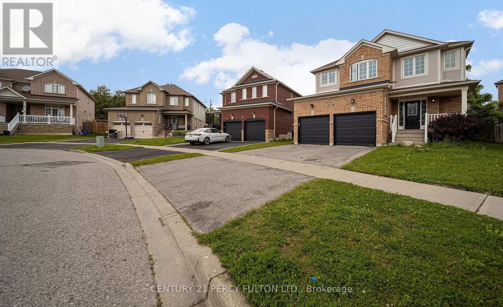 91 Laprade Square, Clarington, Ontario  L1C 0C9 - Photo 2 - E13575950