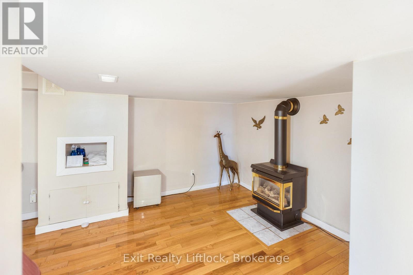 2 Edgewood Avenue, Douro-Dummer, Ontario  K9L 1V5 - Photo 17 - X13576658