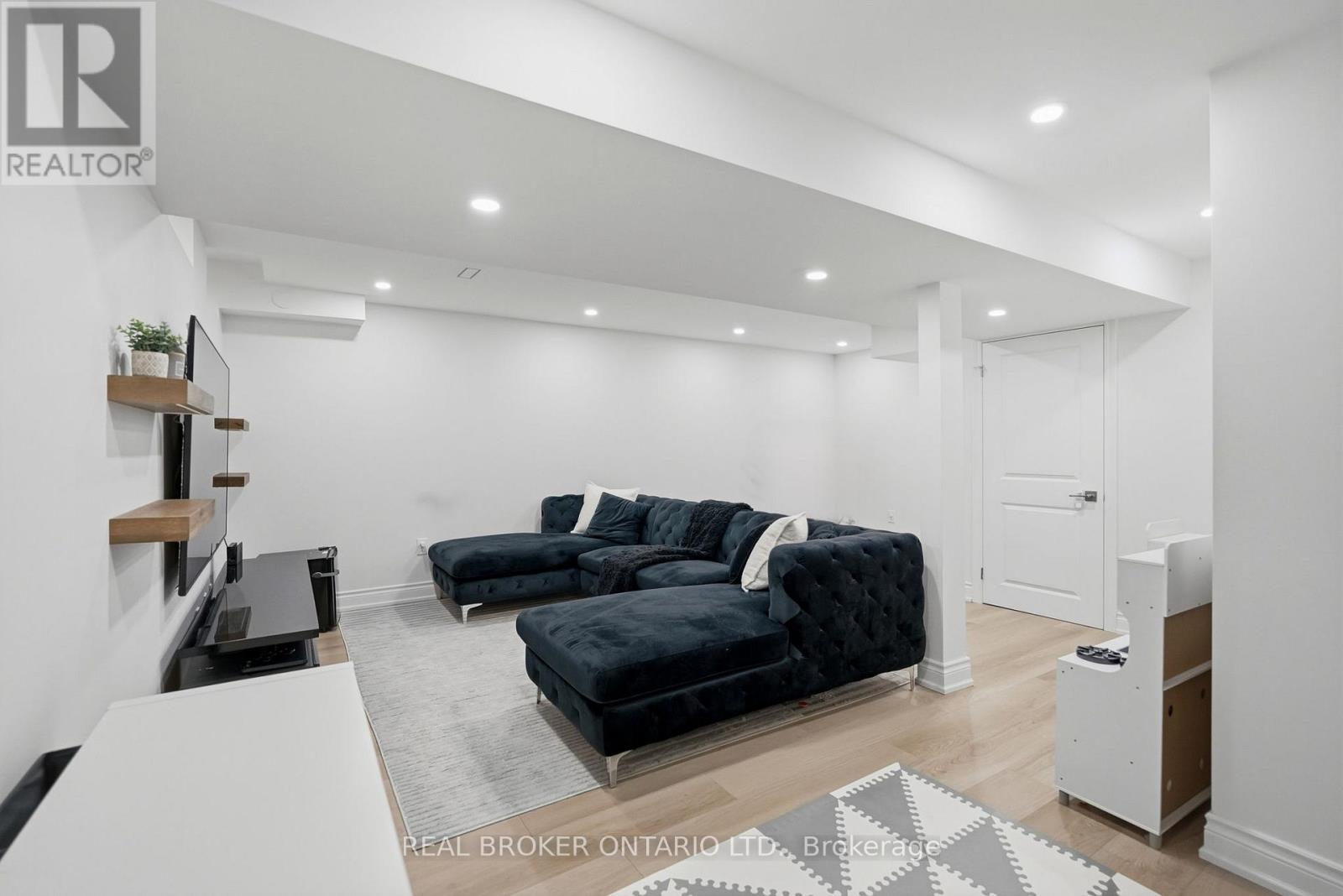 29 Waterbridge Street, Hamilton, Ontario  L8J 0G4 - Photo 36 - X13576740