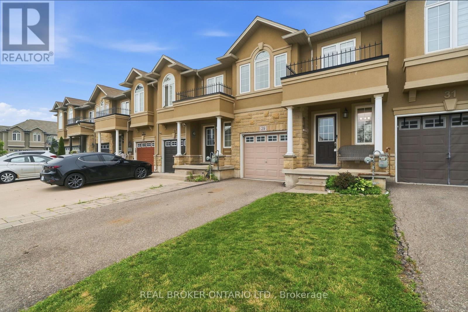 29 Waterbridge Street, Hamilton, Ontario  L8J 0G4 - Photo 4 - X13576740