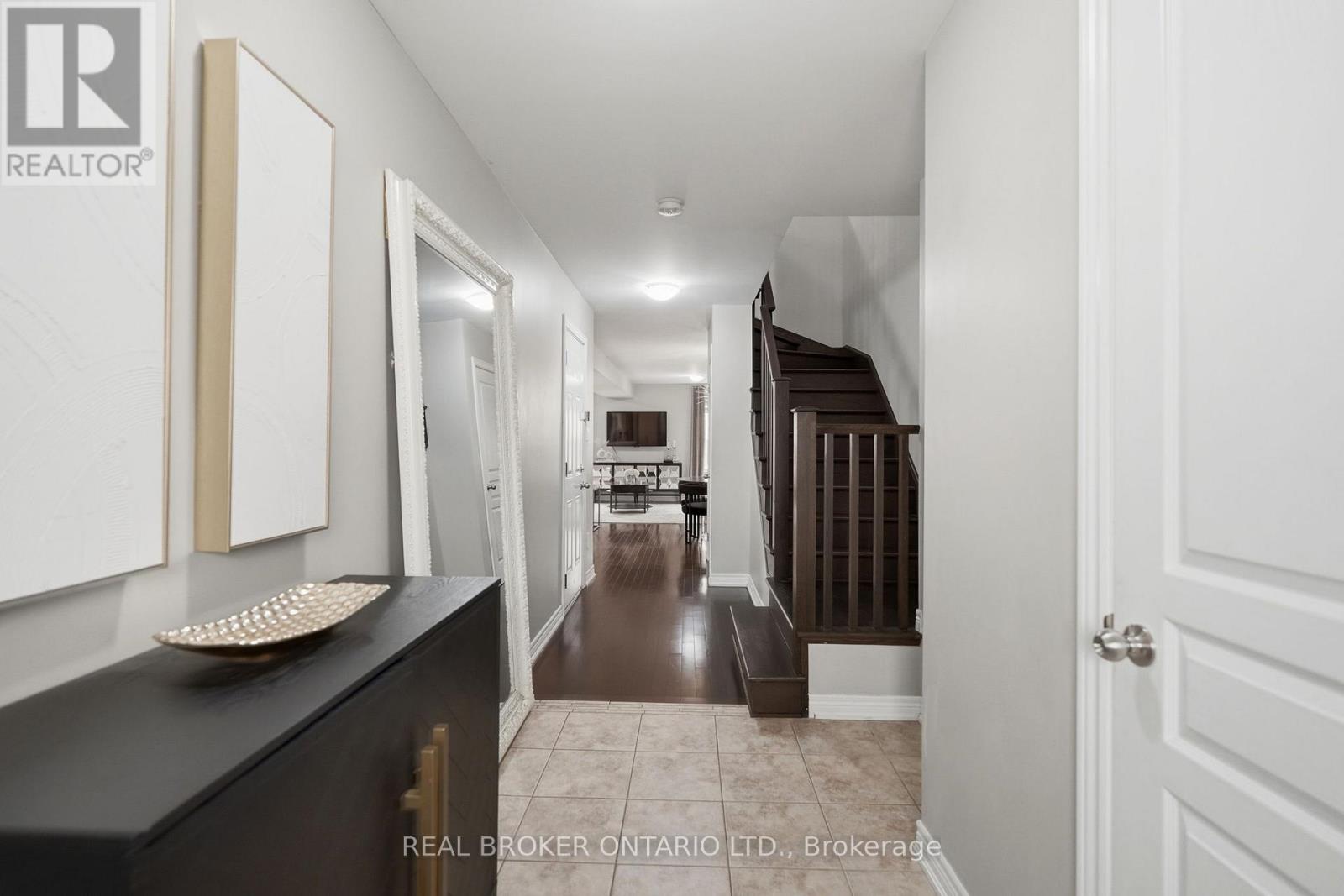 29 Waterbridge Street, Hamilton, Ontario  L8J 0G4 - Photo 7 - X13576740