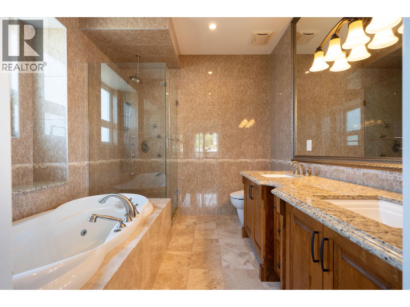 2715 W 20th Avenue, Vancouver, British Columbia V6L 1H1 - Photo 14 - R3147388