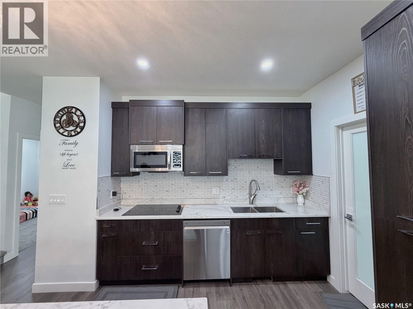 583 Kalra Street, Saskatoon, Saskatchewan  S7W 1E7 - Photo 7 - SK042877