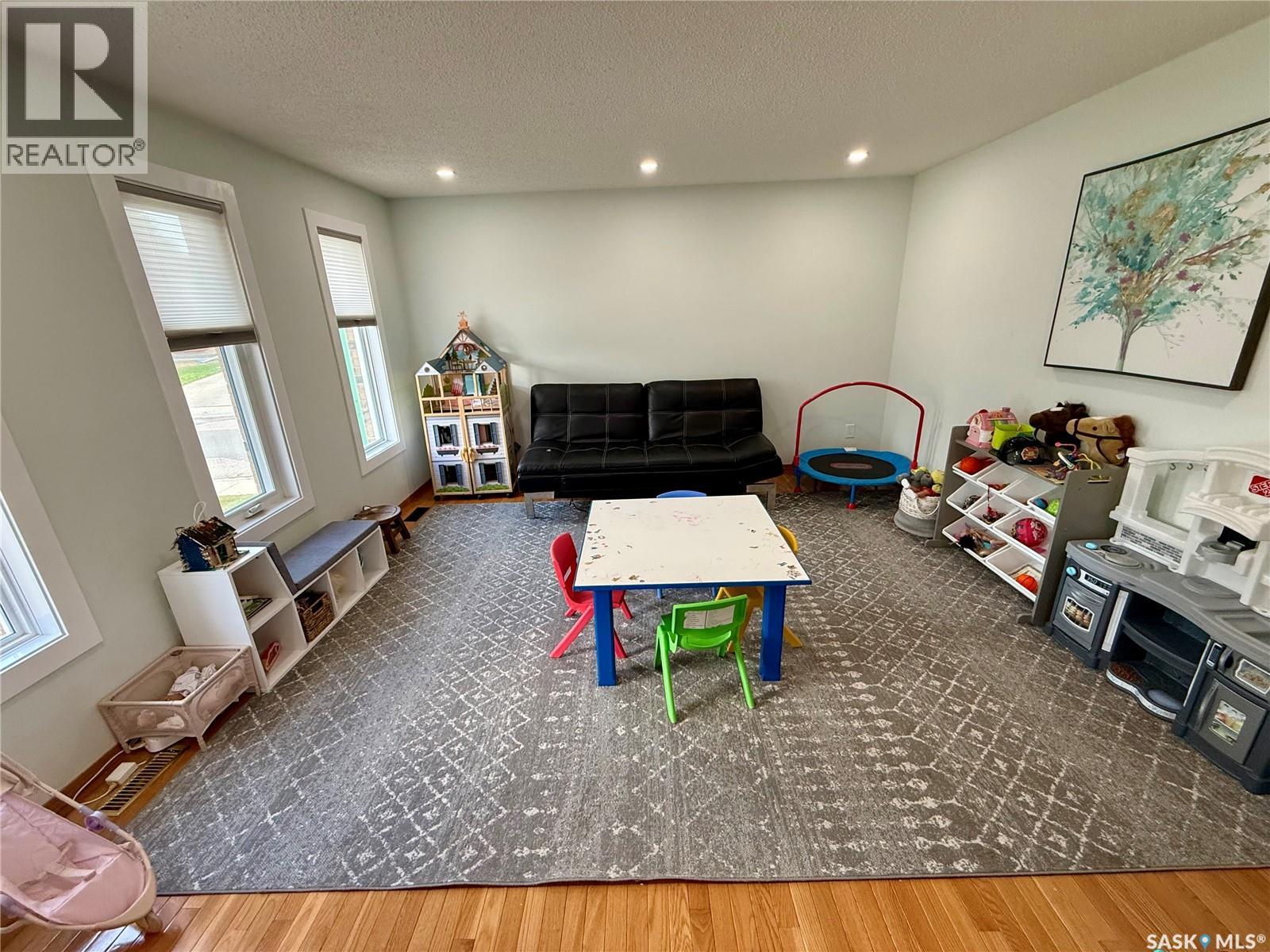 2746 Poplar Place E, Regina, Saskatchewan  S4V 1K8 - Photo 7 - SK042855
