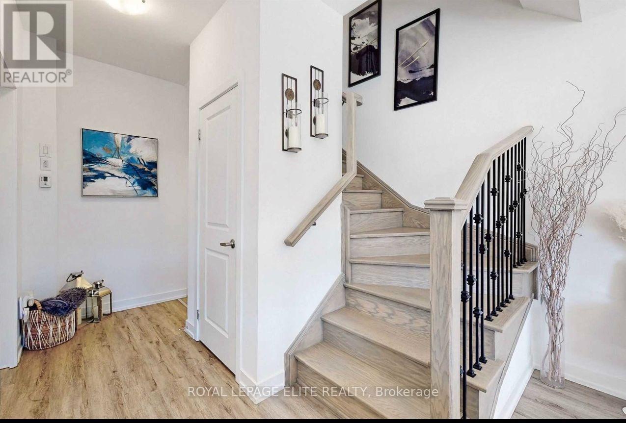 14 Hearne Street E, Vaughan, Ontario L4L 0L9 - Photo 4 - N13573234