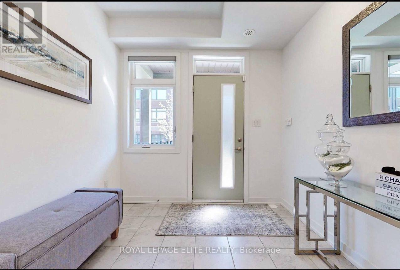 14 Hearne Street E, Vaughan, Ontario L4L 0L9 - Photo 2 - N13573234