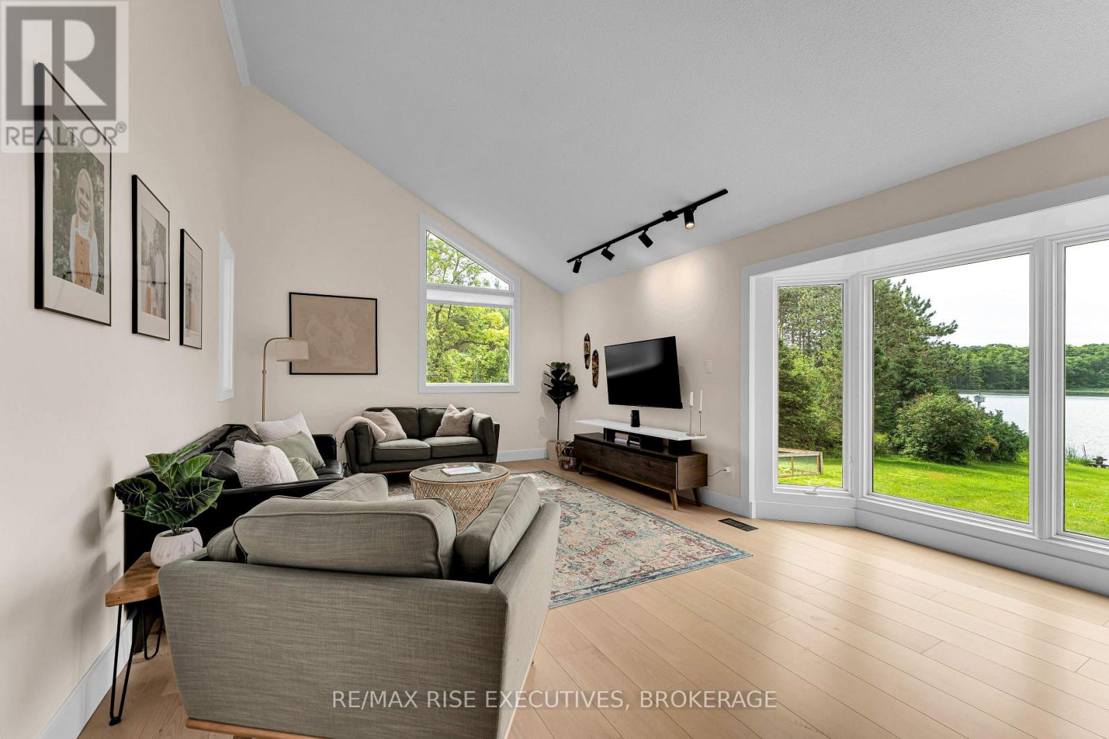 1520 Shore Road, Kingston, Ontario  K7L 0C1 - Photo 13 - X13466130