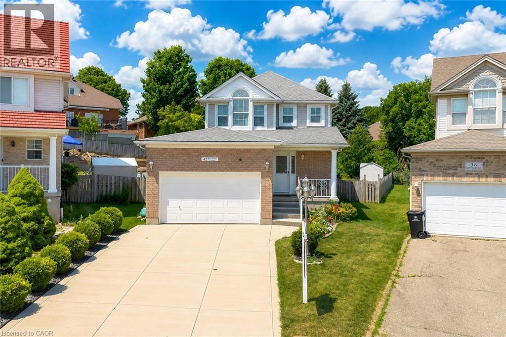42 BRIARMEADOW Crescent, Kitchener, Ontario