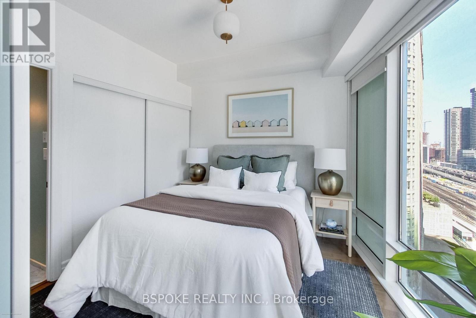 1502 - 8 The Esplanade Avenue, Toronto, Ontario  M5E 0A6 - Photo 31 - C13576550