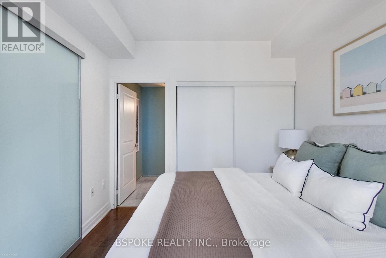 1502 - 8 The Esplanade Avenue, Toronto, Ontario  M5E 0A6 - Photo 32 - C13576550