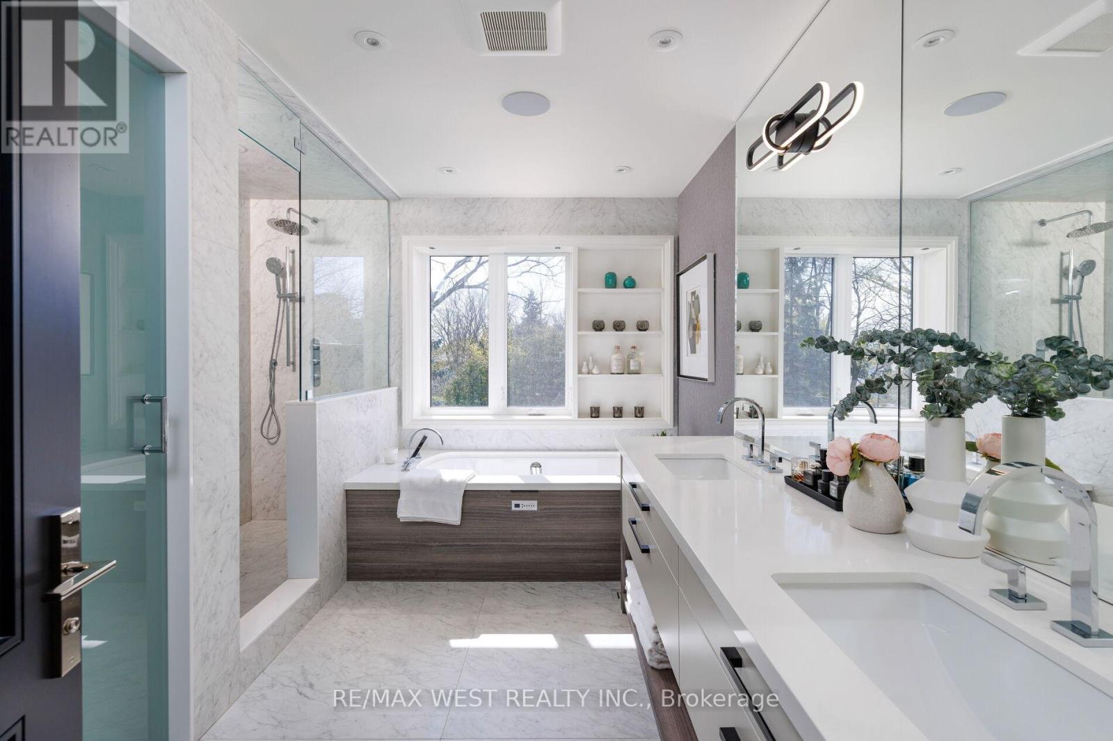64 Thompson Avenue, Toronto, Ontario  M8Z 3T4 - Photo 27 - W13056992