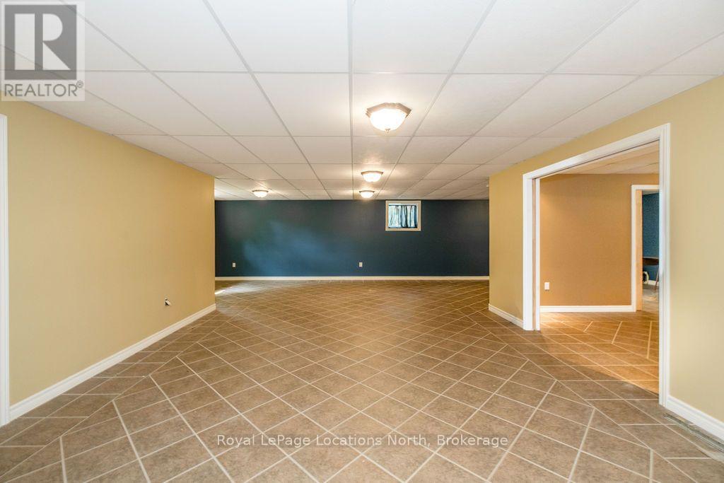 128 Spruce Street, Tiny, Ontario  L0L 1P1 - Photo 31 - S13577018