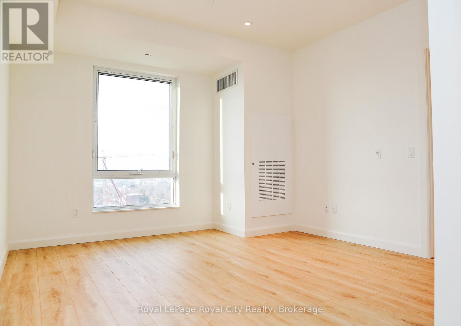 1204 - 741 KING STREET W