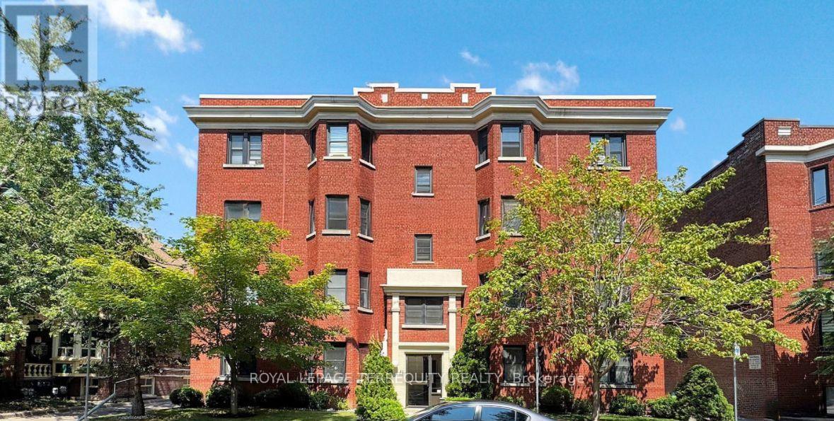 19 - 42 BARTON AVENUE