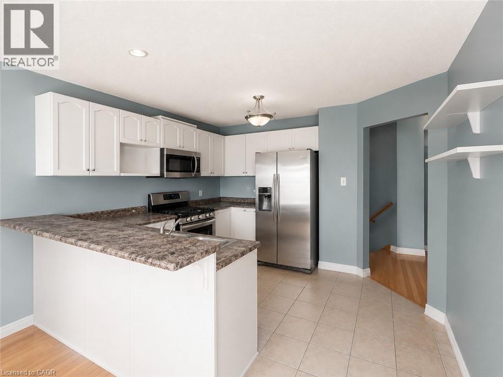 72 NEWCASTLE Drive Unit# Upper