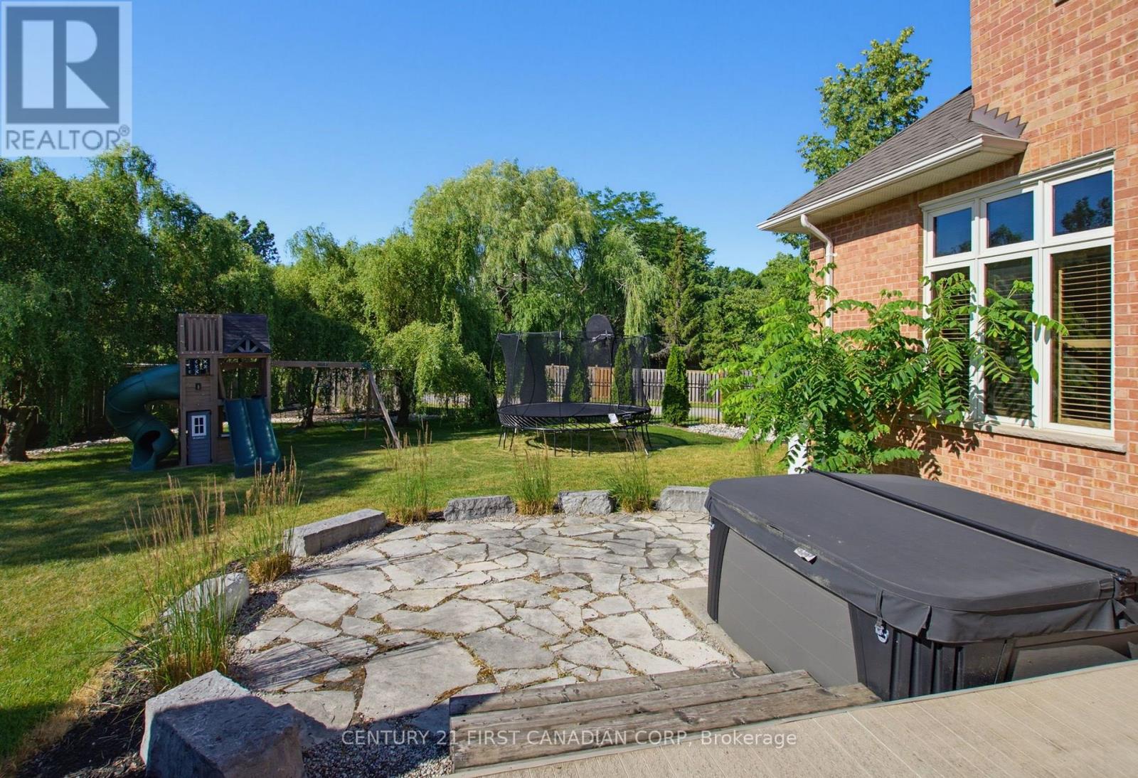 106 Fitzwilliam Boulevard, London North, Ontario  N6H 5H4 - Photo 38 - X13576874