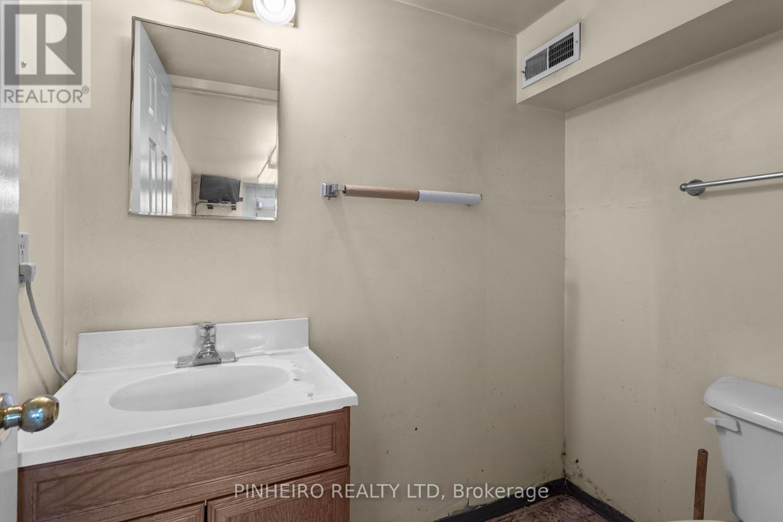 180 Ann Street, London East, Ontario  N6A 0A3 - Photo 5 - X13577078